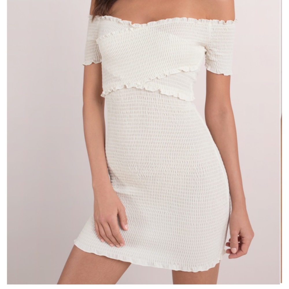 Tobi off the shoulder Harlow Dress